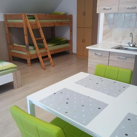 Elza Vendeghaz Apartment Sarospatak Luaran gambar