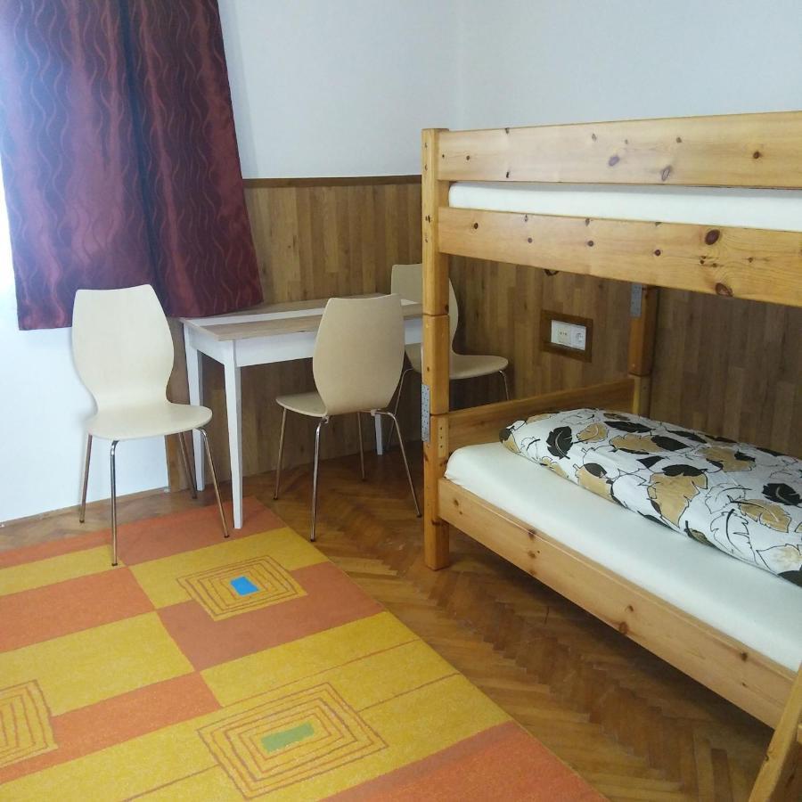 Elza Vendeghaz Apartment Sarospatak Luaran gambar