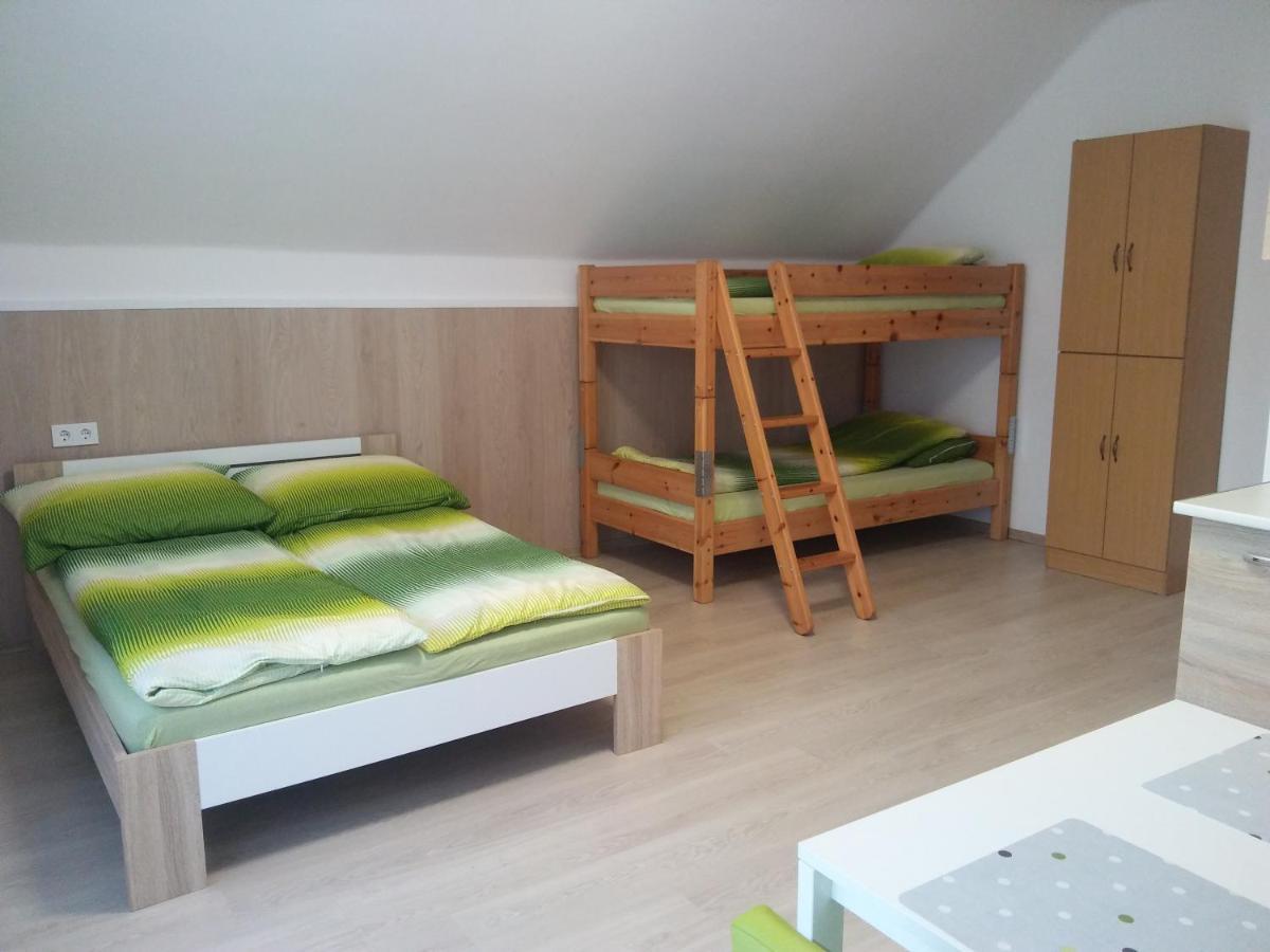 Elza Vendeghaz Apartment Sarospatak Luaran gambar